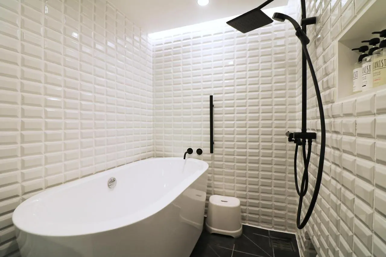 Hotel Wheat Wacca Sapporo 2*,  Japonsko